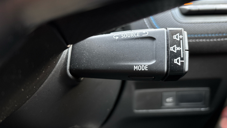 Renault Symbioz 1.6 E-Tech FHEV 145 Iconic Esprit Alpine 5dr Auto Hybrid Estate